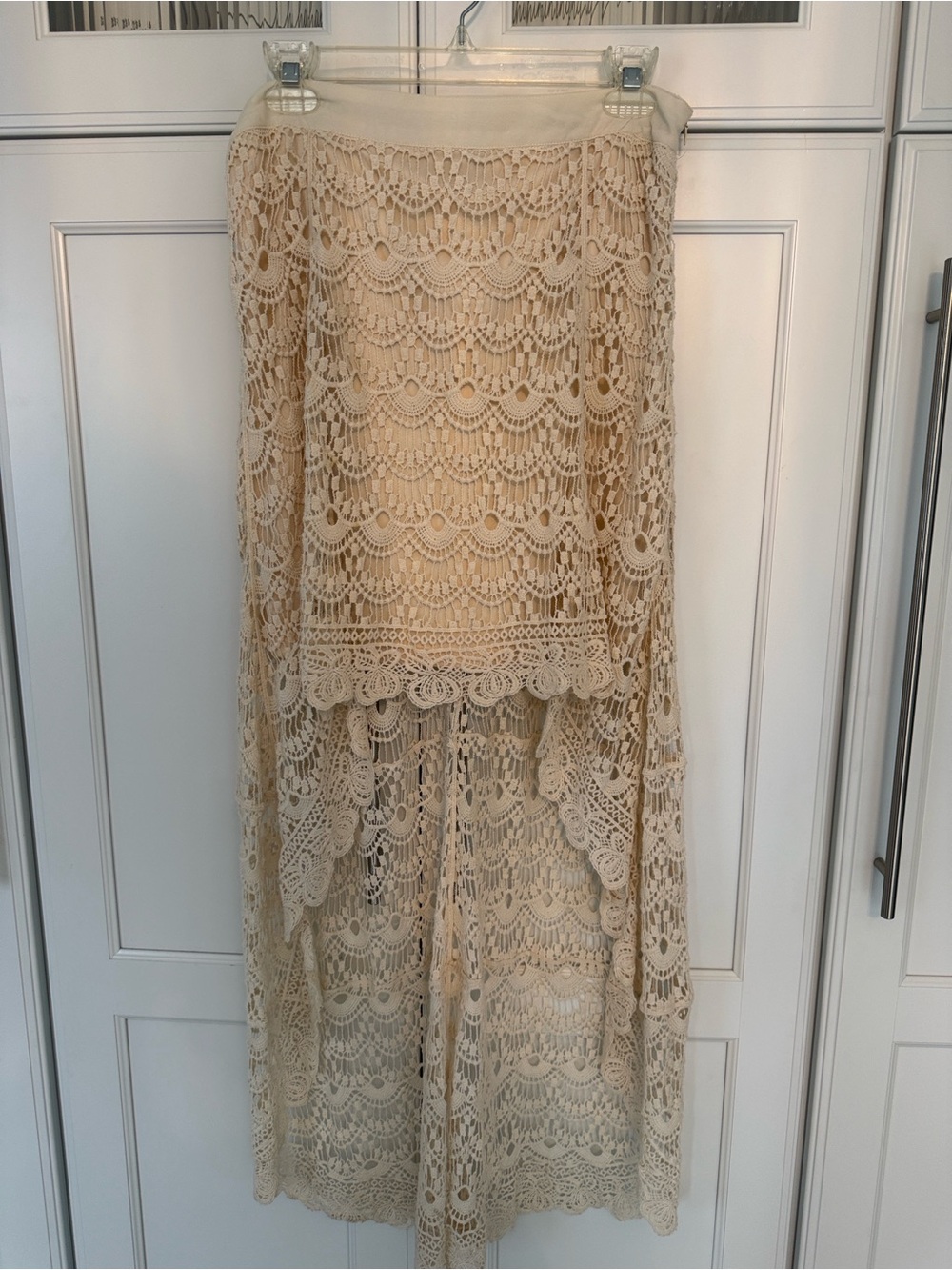 Blu Pepper Cream Crochet High-Low Skirt